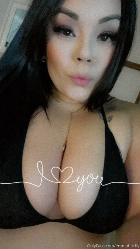 emmabttrfly modèle de haute qualité images