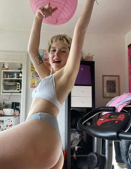 ichhabedasgeld jolie star du porno images