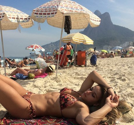 Jade Barbosa star du porno exclusive des photos