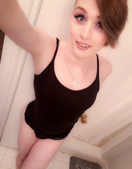 veroticajae actrice de sexe galerie