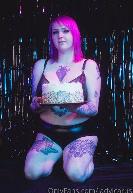 ladyicarus actrice porno img