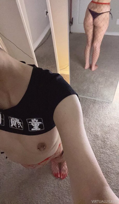 virtuallylewd modèle chaud des photos