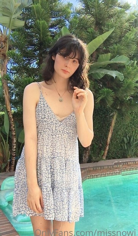 missnowi haut modèle photos