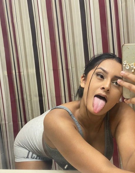 Sofia Rai jolie actrice des photos