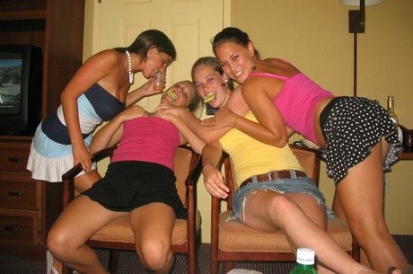 Amanda Wenk star du porno en haute qualité photo