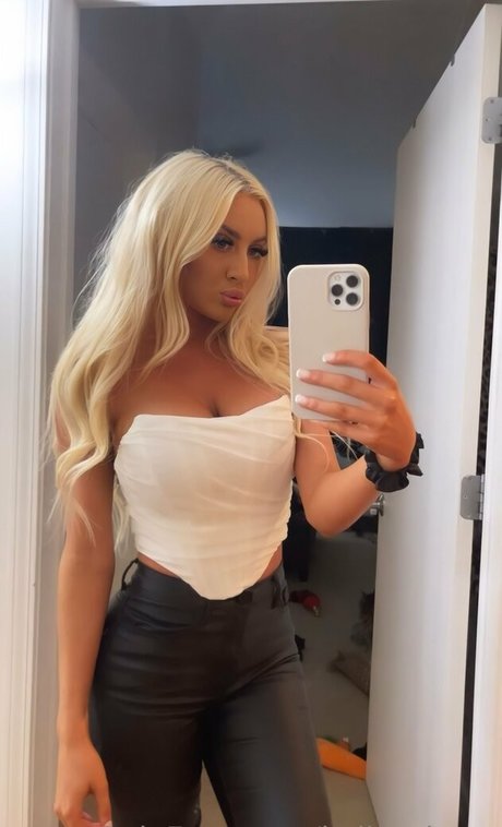 kellyscloset actrice xxx collection