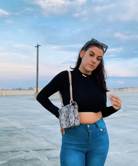 Lizzy Rae top star archive