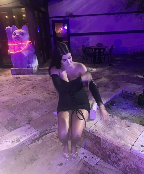 Lizzy Rae modèle artistique img