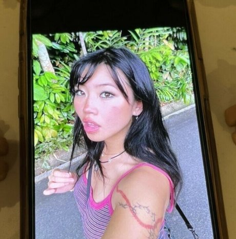 Beabadoobee actrice pornographique images