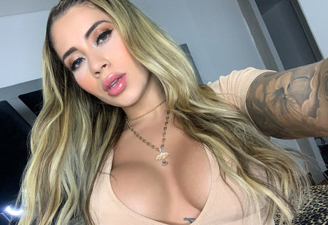 fans asiatiques célèbres beau collection