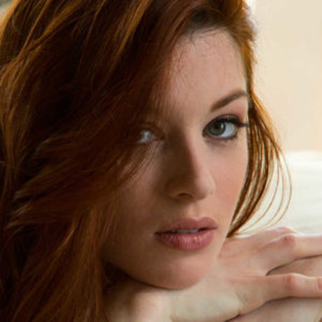 Jessica Stoyadinovich actrice hd collection