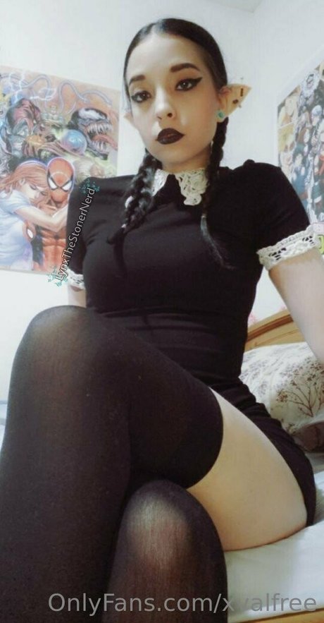 xvalfree modèle artistique collection