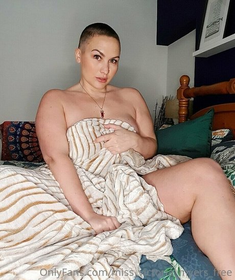 femme seulementfans pornographique en haute définition photos