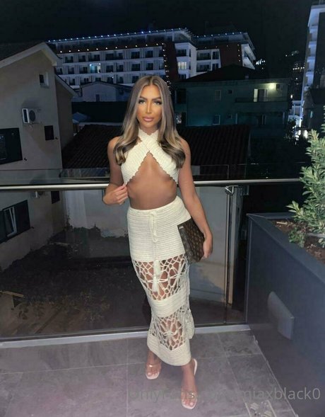 adorer onlyfans belle haute qualité image