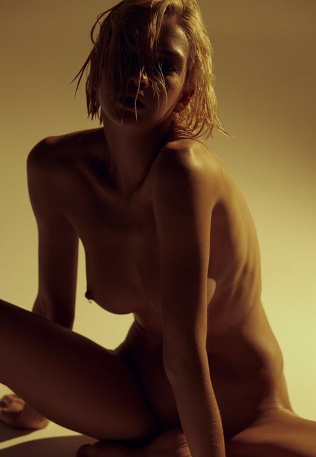 Valeria Bulusheva art de star du porno photo