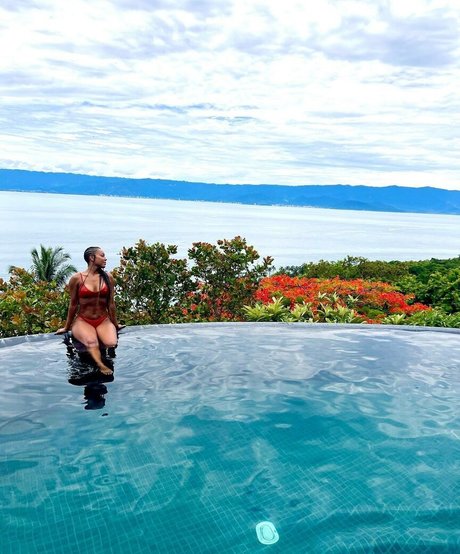 Negra Li star du porno adulte archive