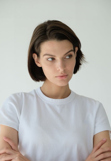 Sasha Zotova actrice sexy img