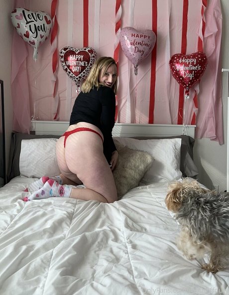 momoffduty modèle sexy galerie