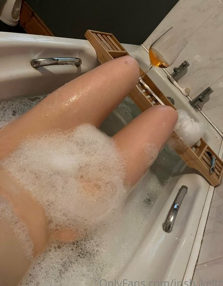 irish kellz actrice de nus des photos