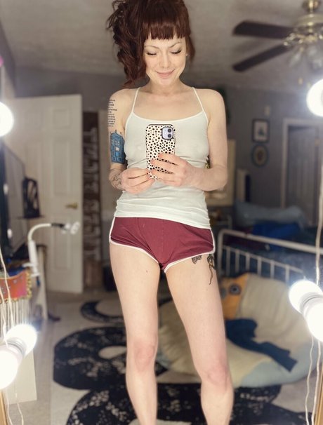 raebygirl modèle adulte images