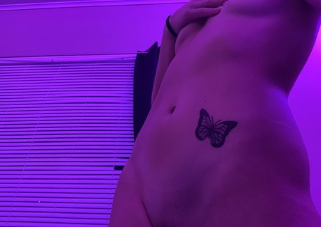 kris10zwrld actrice libre galerie