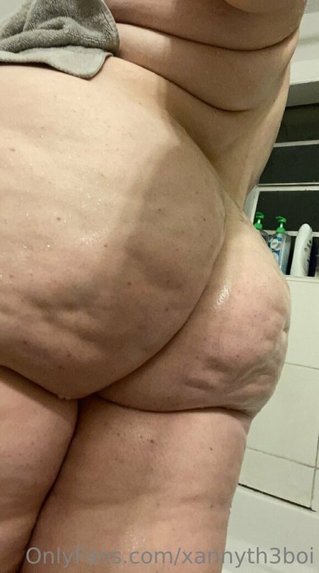 xannyth3boi étoile nue img