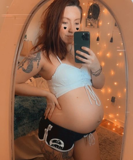 emusnotdeadpremium top star image