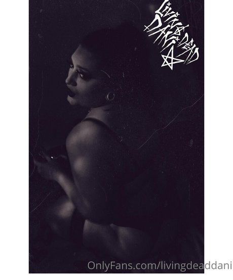 fans asiatiques de findom uniquement adulte gratuit des photos