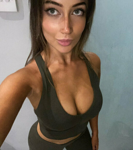 Charlotte Lion actrice nue img