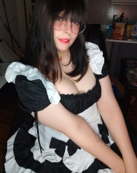 CherryShakeMin modèle pornographique image