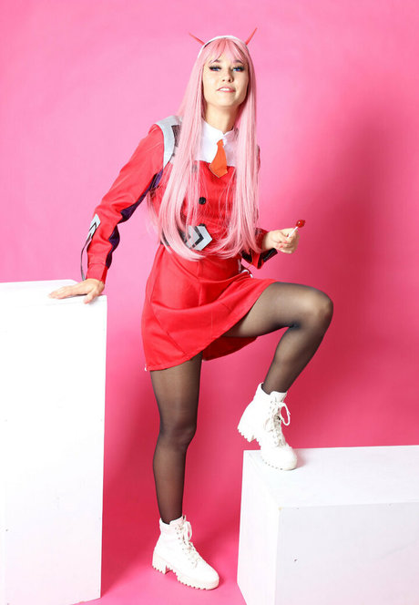 anime babe onlyfans nu sympa des photos