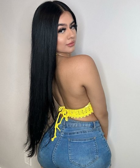 Suman Maria actrice de grande qualité photos