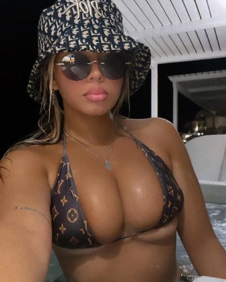 Hodaya Pinto modèle de haute qualité image