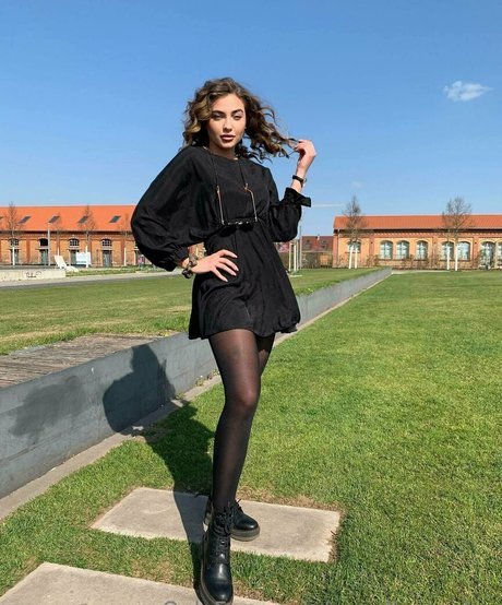 angelinajordyn sexe de star du porno photos