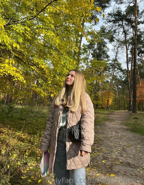 little virginnn star du porno de haute qualité galeries