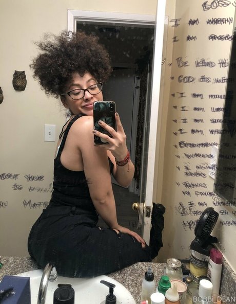 fans de célébrités uniquement art érotique photo