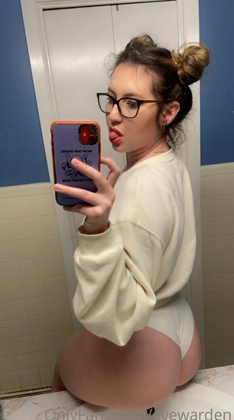 Eve Warden actrice pornographique galerie