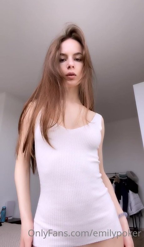 emilypoker actrice sexy galerie