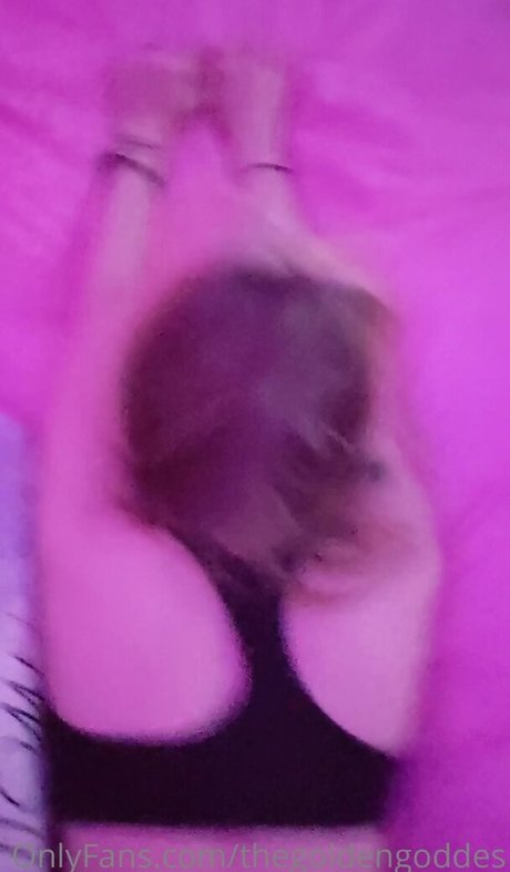 TheGoldenGoddes star du porno érotique img