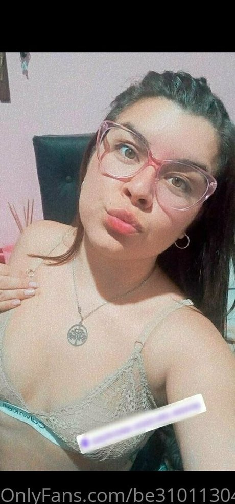 méga fans uniquement nu exclusif galeries