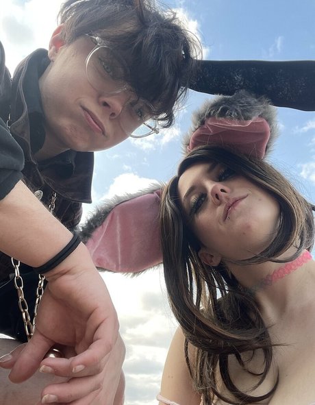 chaton courbé onlyfans meilleur chaud image