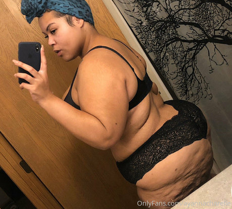 ayannacharelle nus de stars du porno image