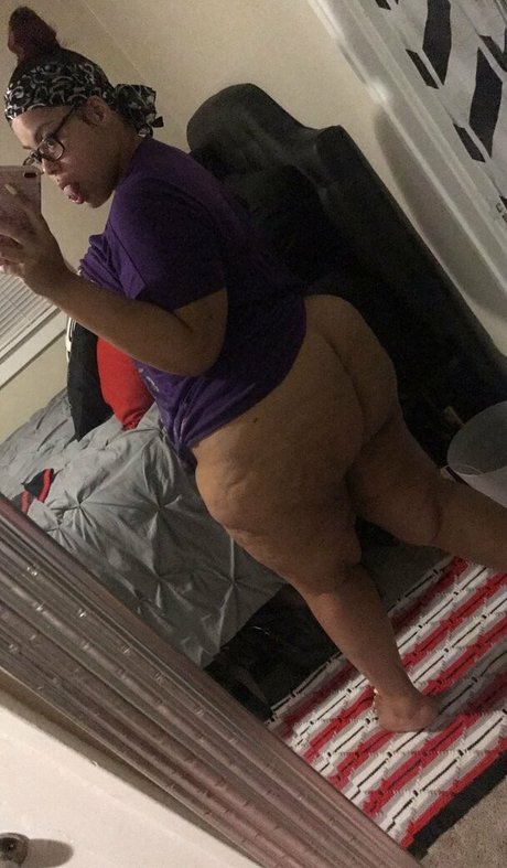 ayannacharelle modèles nus galerie