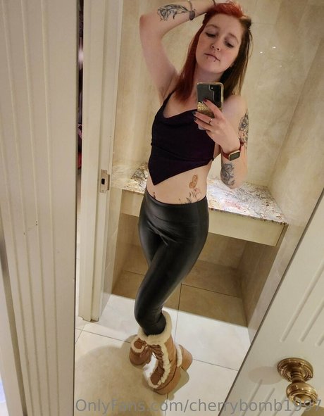 cherrybomb1997 actrice de nus img