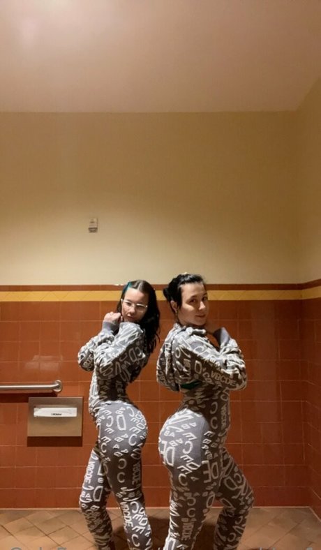 anime babe onlyfans assez nue galeries