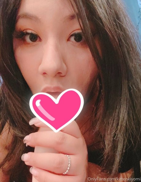 kittenkiyomi actrice de nus archive