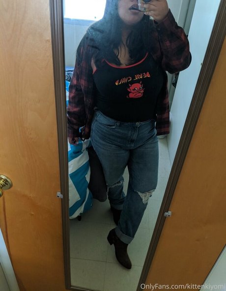 kittenkiyomi modèle hd galerie