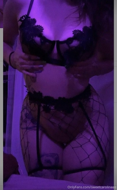 sweetcarolineee art de star du porno image