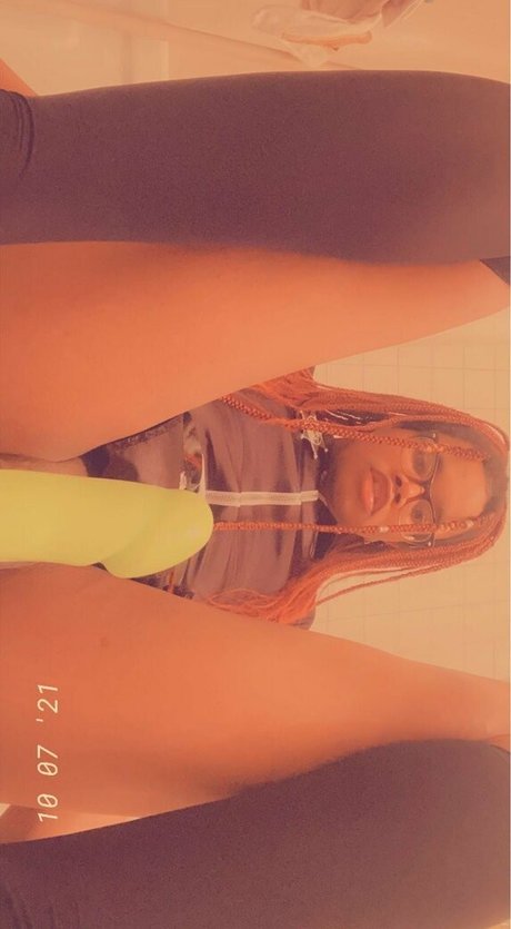 déshabillage onlyfans plutôt sexy collection