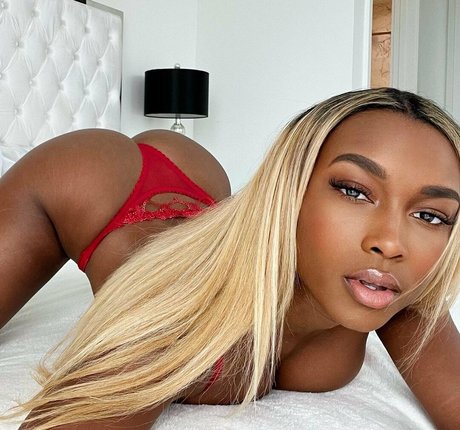 canadianyogababefree star du porno parfaite galerie